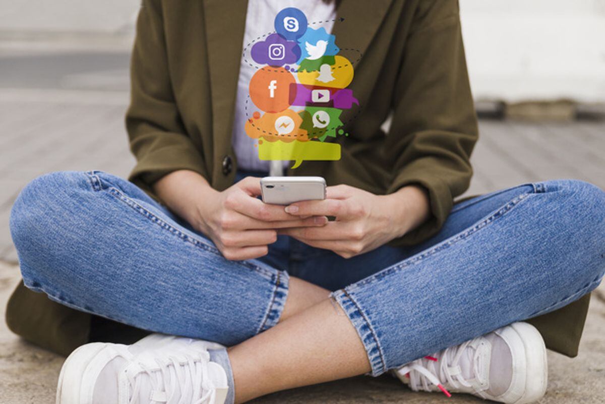 La tecnología y más las redes sociales son una fuente para generar trabajo. (Foto: Freepik)