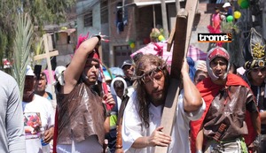 Semana Santa: Así se vivió el tradicional Vía Crucis en el Cerro El Pino, en La Victoria