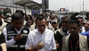 José Jerí acudió al puente Acho en medio del paro de transportistas: “Señor presidente no hable mucho, actúe”