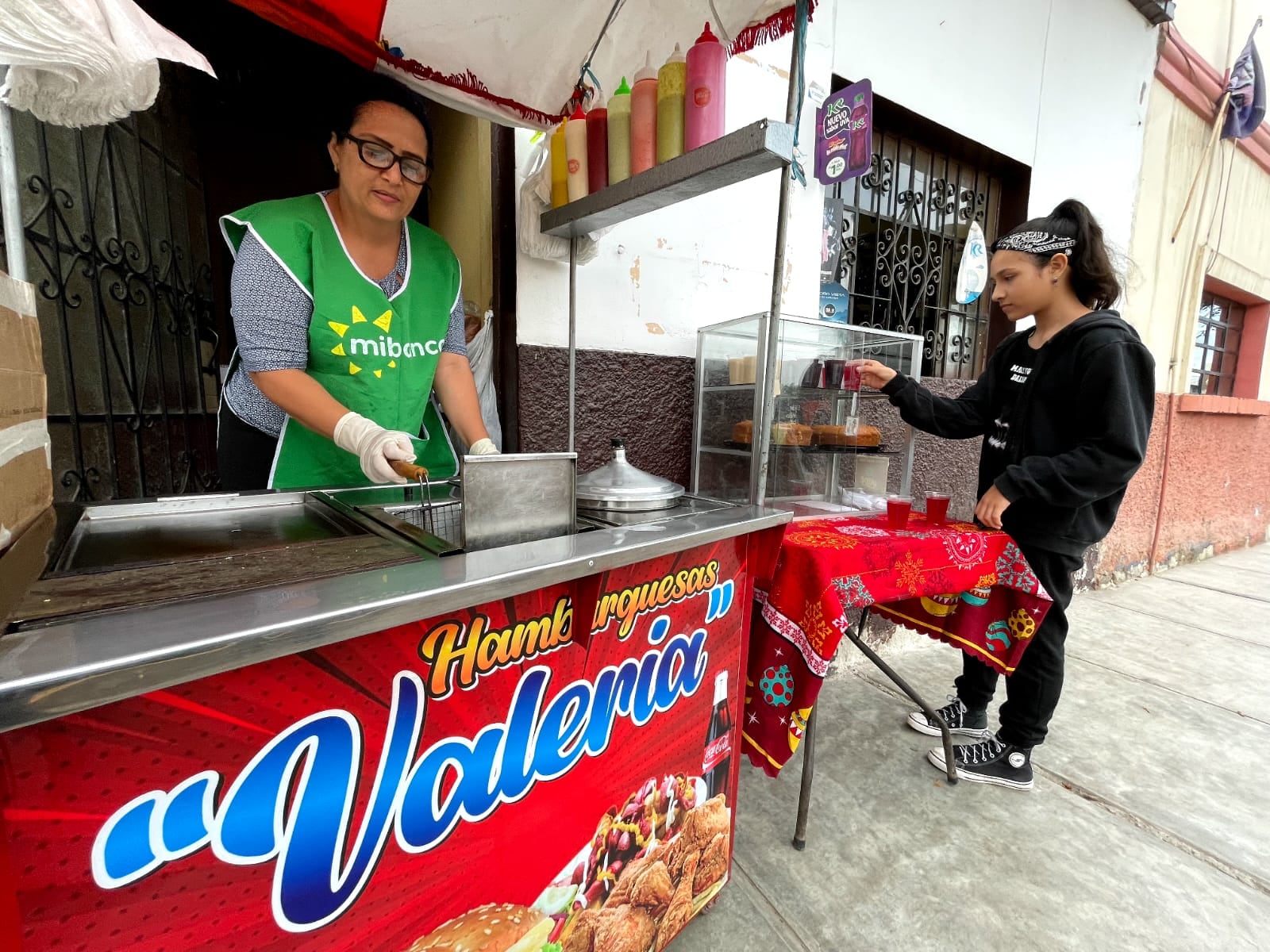 La organización ha sido un actor clave en la respuesta a la emergencia migratoria en el país, atendiendo con especial énfasis a las necesidades de los niños, niñas, adolescentes y de sus familias.