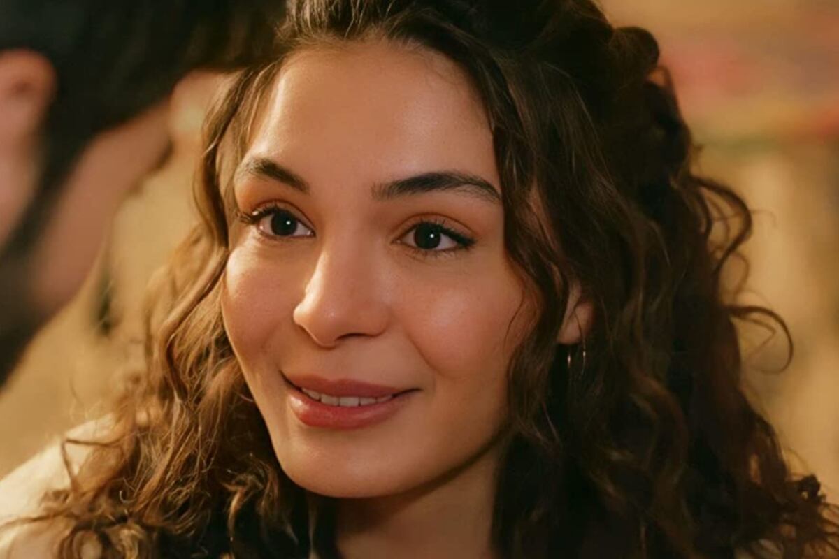 Ebru Şahin en el papel protagónico de Reyyan. (Foto: Mia Yapım)