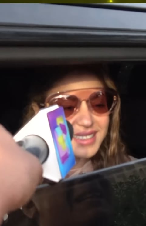 Shakira habló para 'Amor y Fuego' por segunda vez.