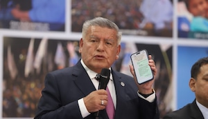 El presidente de facto y la bronca entre Keiko y ‘Porky’ en ‘Piqueítos’ de el Búho