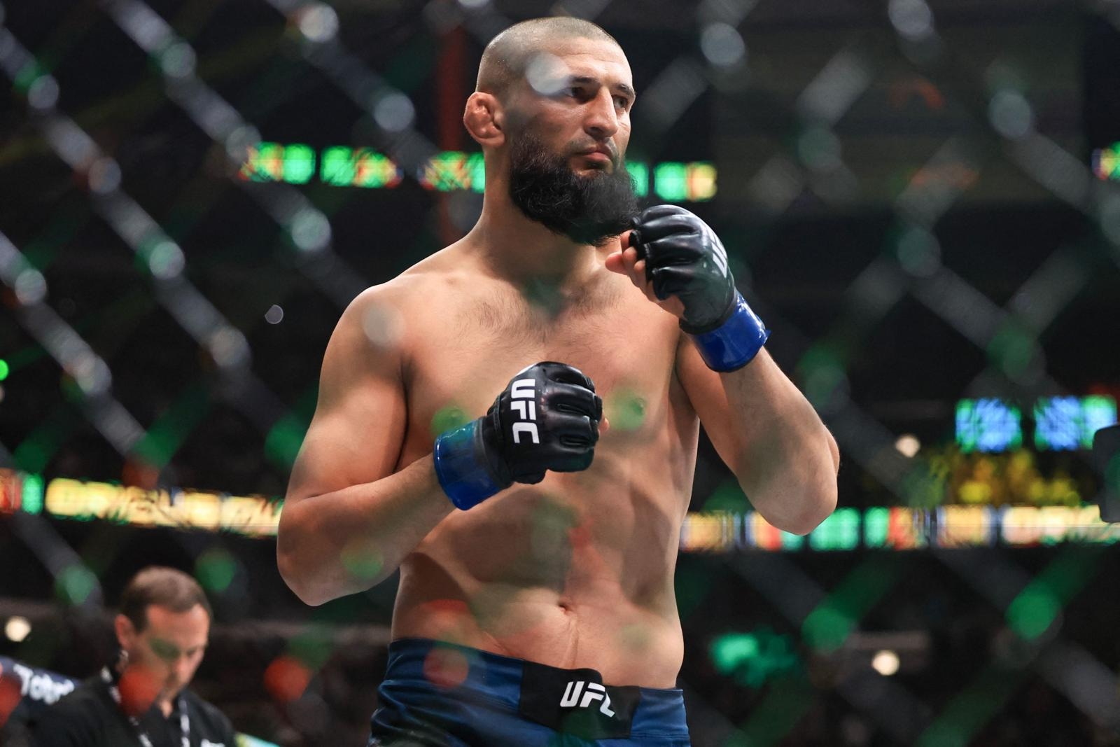 Khamzat Chimaev es el nuevo campeón de peso mediano del UFC. (AFP)