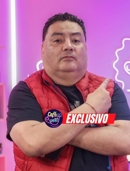 Alfredo Benavides en el Café con la Chevez
