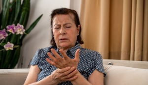 ¿Por qué crujen las articulaciones?