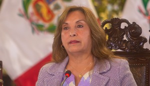 Abogado de Dina revela su paradero: “Ni asilada ni no habida. Está en su casa”