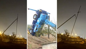 Ventanilla: grúa se vuelca y cruz de gran tamaño colapsa sobre viviendas