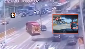 ¡Milagro en Chorrillos! Camión de bomberos evita tragedia tras imprudencia de taxista en vía del Metropolitano