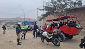 ¡Operativos tras accidente que mutiló a turista! Policía interviene tubulares informales y serían prohibidos en Huacachina
