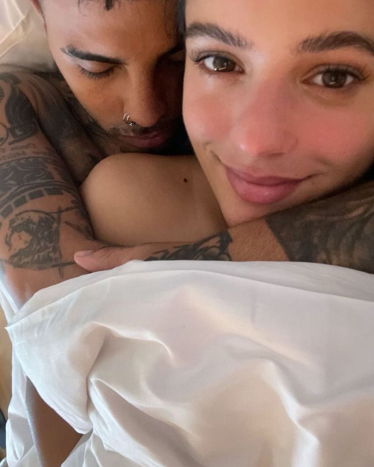 La cantante aún no ha borrado ninguna imagen con su expareja Rauw Alejandro (Foto: Rosalía / Instagram)