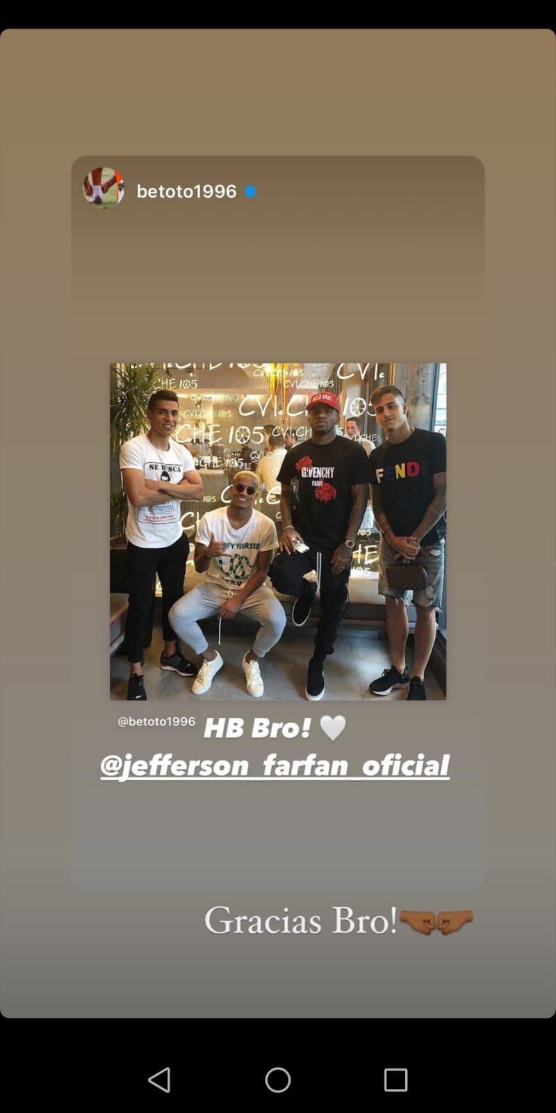 Jefferson Farfán recibió el saludo de varios colegas del medio futbolístico. Foto: Instagram.