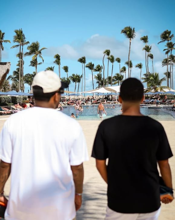 Jefferson Farfán no se ha referido al juicio ganado a Melissa Klug. Compartió foto junto a su hijo.