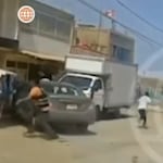 El preciso instante de balacera entre policías y delincuentes