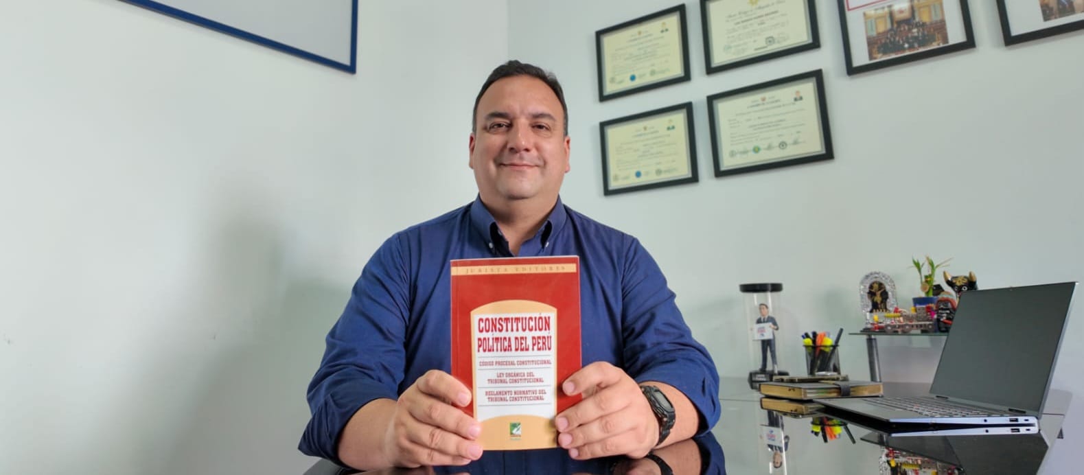 Abogado plantea reforma de la Constitución, no su cambio