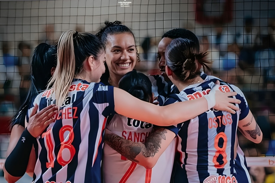 Alianza Lima festejó su triunfo en clásico de vóley (Foto:@NacBlanquiazul)