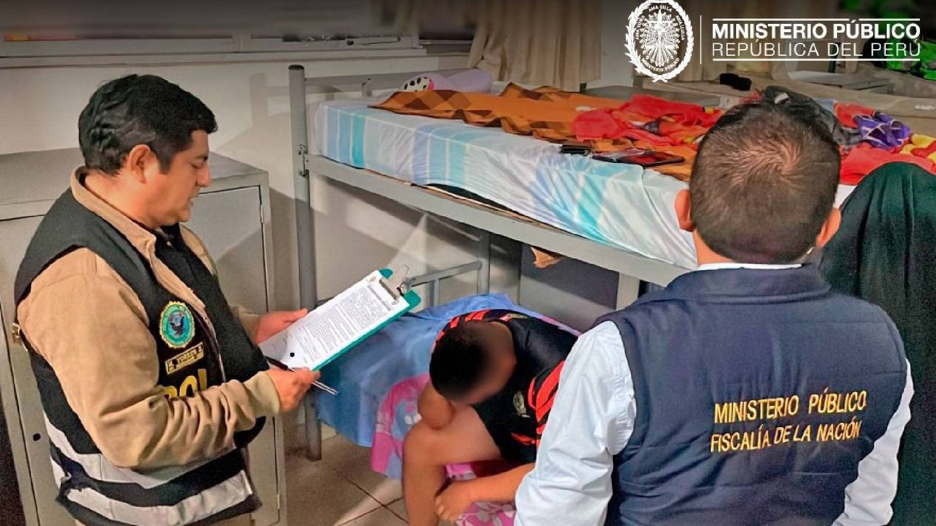 La Victoria: Capturan a tres policías de la comisaría de Apolo por cobrar coimas a detenidos.