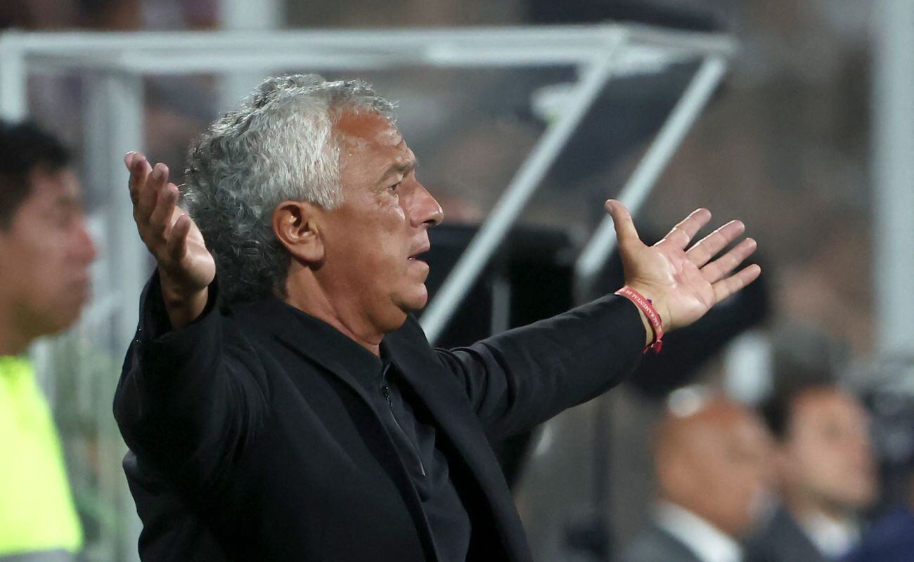 Con Néstor Gorosito, Alianza Lima ha ganado 3 de los 5 partidos (uno por penales) en condición de visita este 2025 entre Liga 1 y Copa Libertadores. (Foto: AFP)