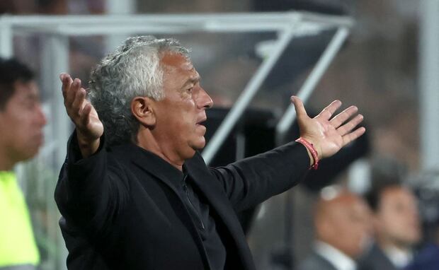 Con Néstor Gorosito, Alianza Lima ha ganado 3 de los 5 partidos (uno por penales) en condición de visita este 2025 entre Liga 1 y Copa Libertadores. (Foto: AFP)