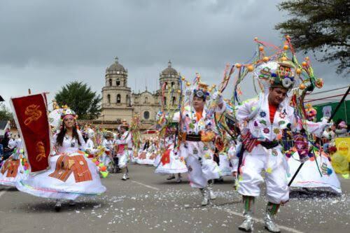 Celebraciones reúnen a turistas nacionales y extranjeros.