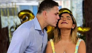 Paco Bazán y Susana Alvarado fueron ampayados viajando a Colombia