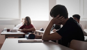 Salud mental en alerta: 13% de jóvenes en Perú reportó episodios depresivos en el último año