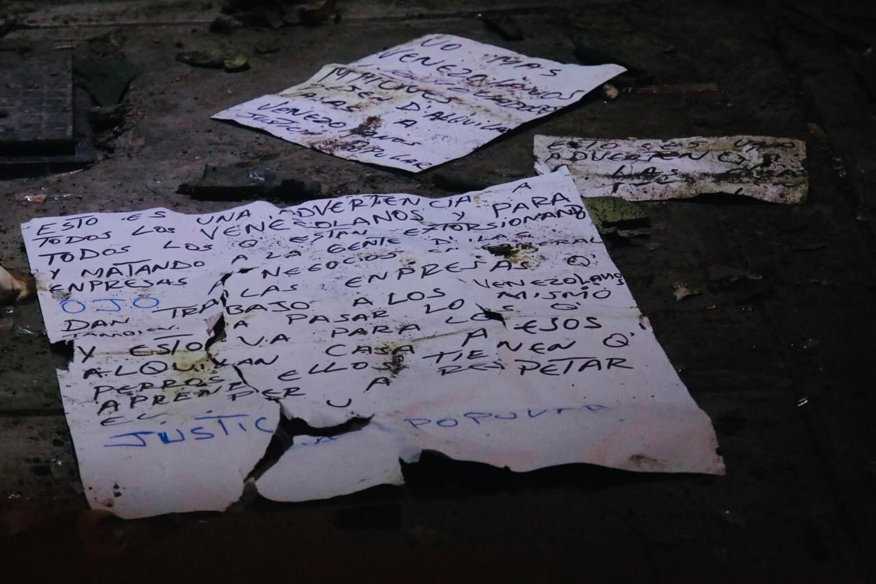 Explosión frente a vivienda desata el terror en Carabayllo. Foto: GEC