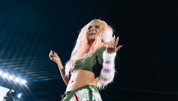 Karol G se quiebra en pleno concierto tras sufrir problemas técnicos