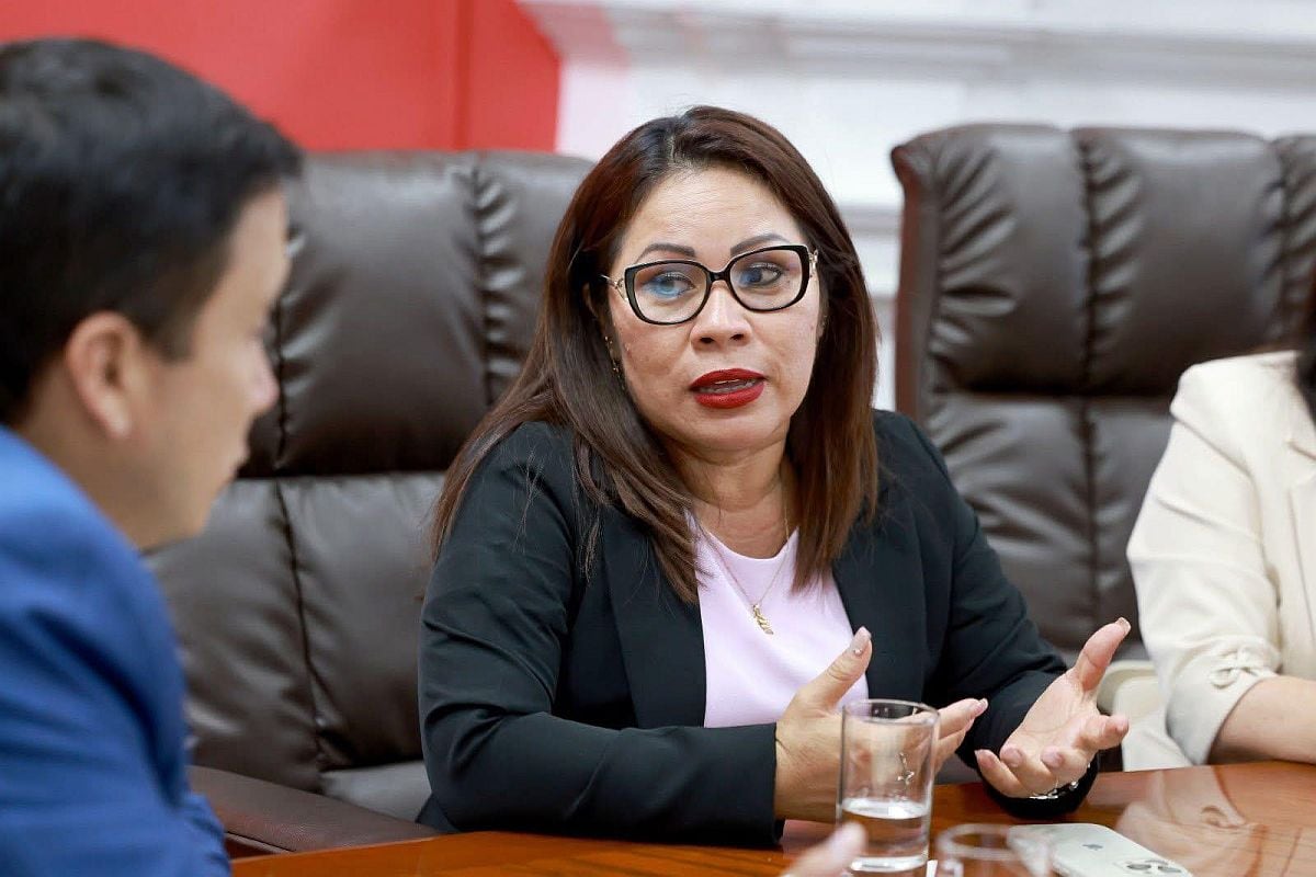 Francis Paredes, congresista de Podemos Perú, implicada en supuesta red de corrupción que involucra a su hermana. (Foto: Francis Paredes / Facebook)