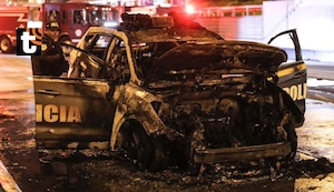 Pánico en San Isidro: patrulla policial se incendia en la Vía Expresa y efectivos se salvan de morir quemados