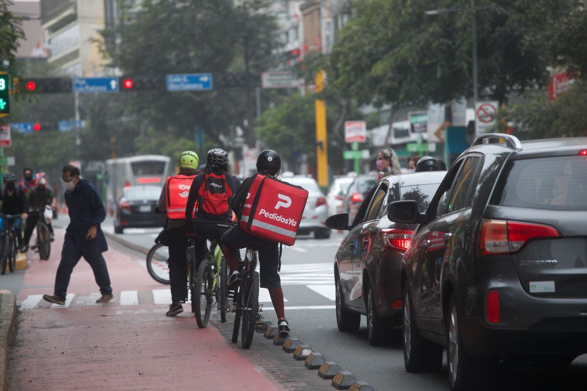 Repartidores utilizan bicicleta para hacer sus entregas (Foto: Eduardo Cavero/GEC)