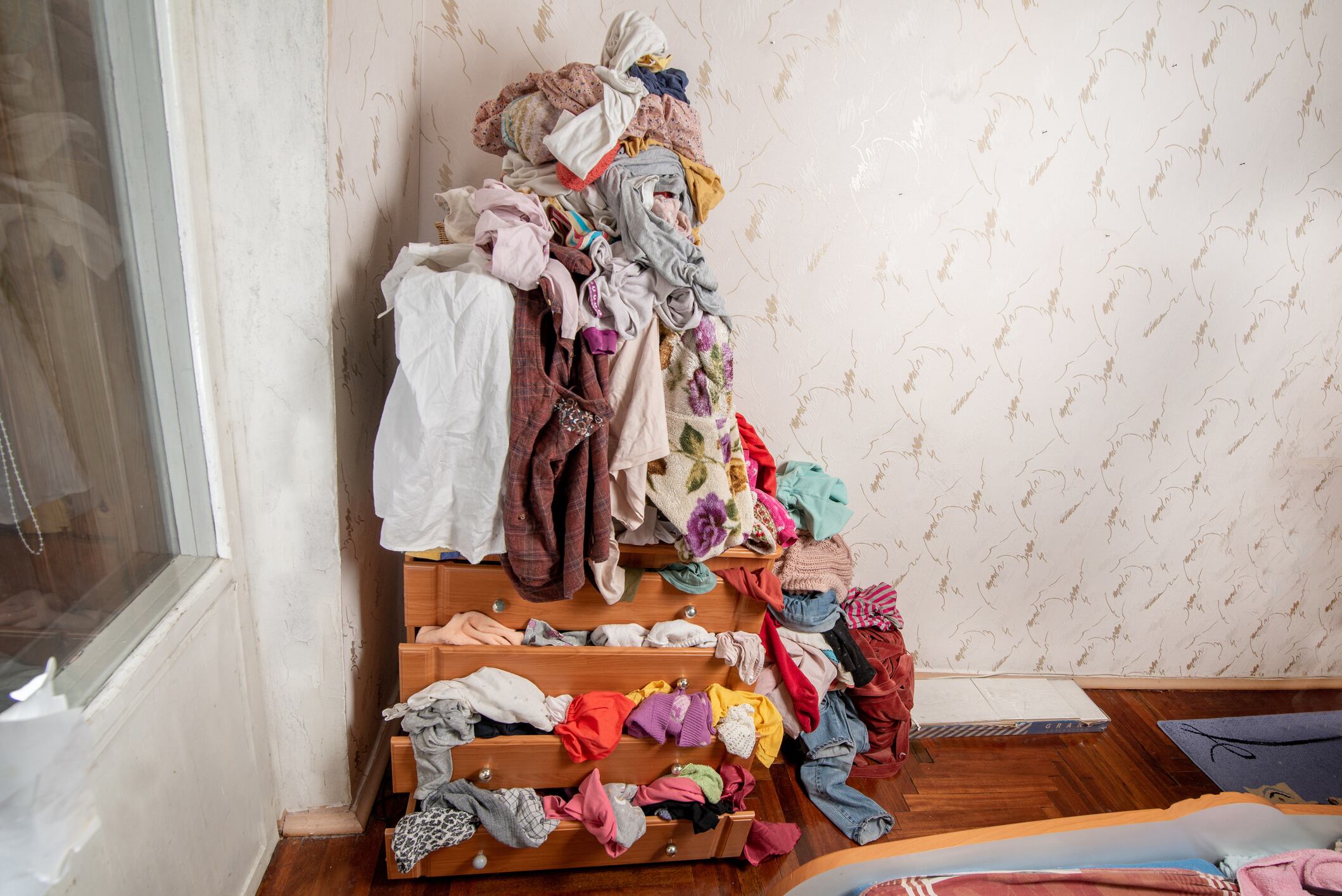 Ropa acumulada. Foto: ¡Stock.