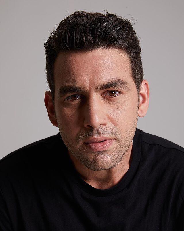 Serkan Rutkay Ayıköz empezó su carrera en obras de teatro (Foto: Serkan Rutkay Ayıköz / Instagram)