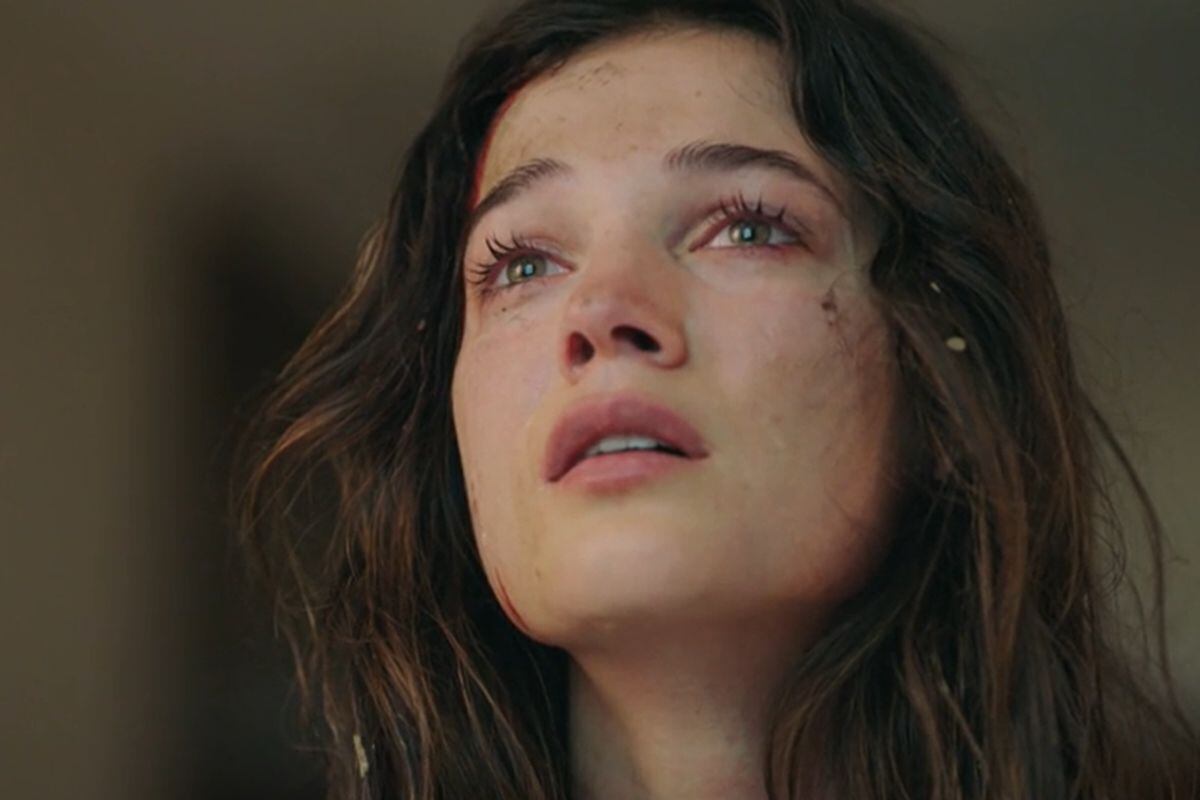 Las primeras horas de Ceylín en la cárcel en "Secretos de familia" (Foto: Ay Yapım)