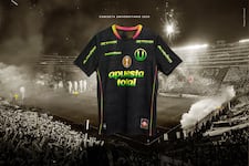 Universitario presenta nueva camiseta: “Marcando el ritmo, dentro y fuera de la cancha”