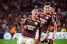 ¡Monumentalazo! Universitario empata 1-1 en cancha de River con golazo de Concha y clasificó a los octavos de la Copa Libertadores