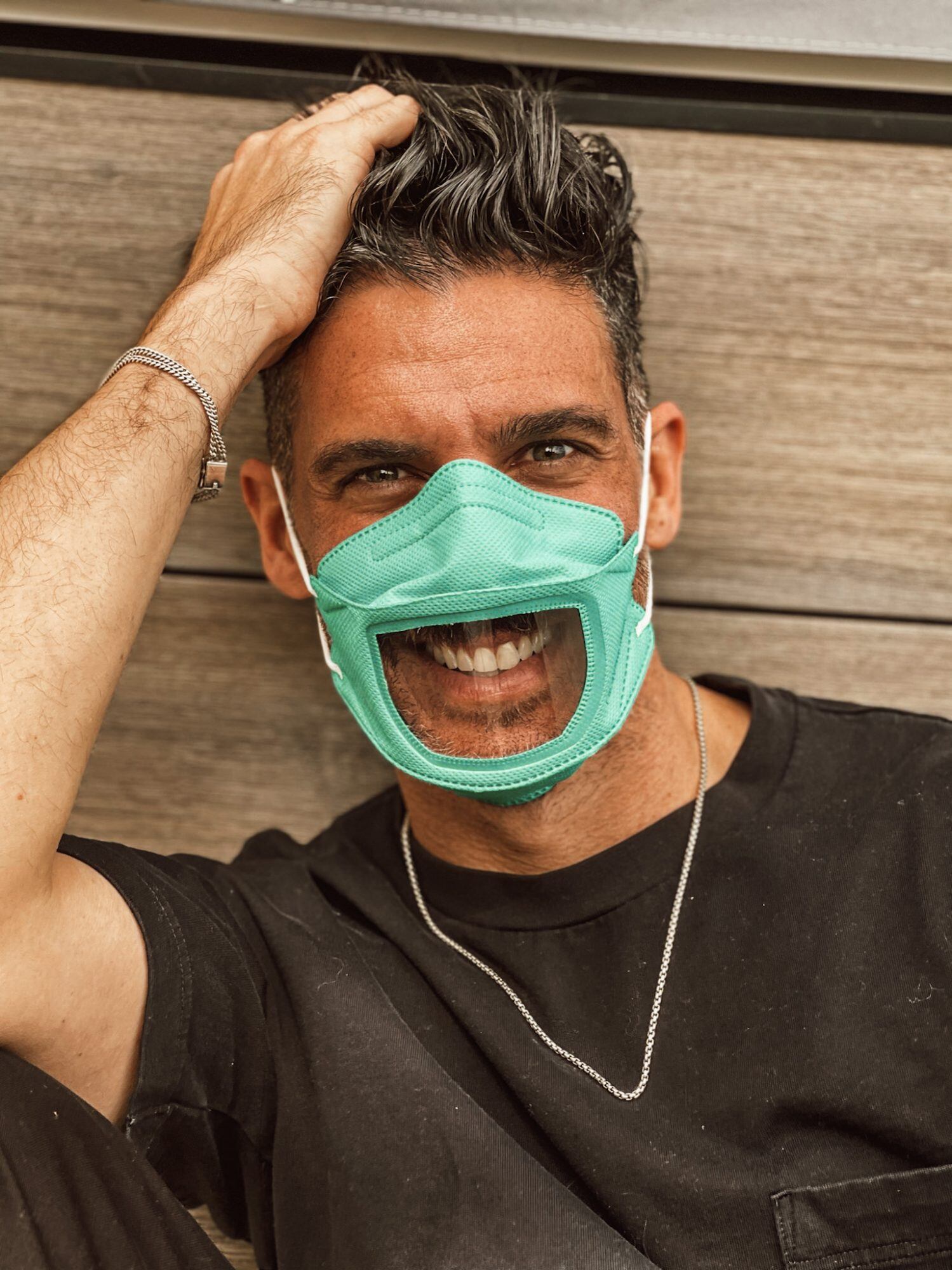 El actor mexicano ha emprendido un negocio junto a su familia (Foto: Instagram)