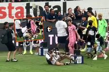 Camarógrafo sufre caída frente a Lionel Messi previo al AL vs. Inter Miami: Así reaccionó la ‘Pulga’