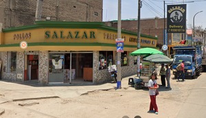 Terror en Los Olivos: extorsionadores en moto se graban atacando una pollería a plena luz del día