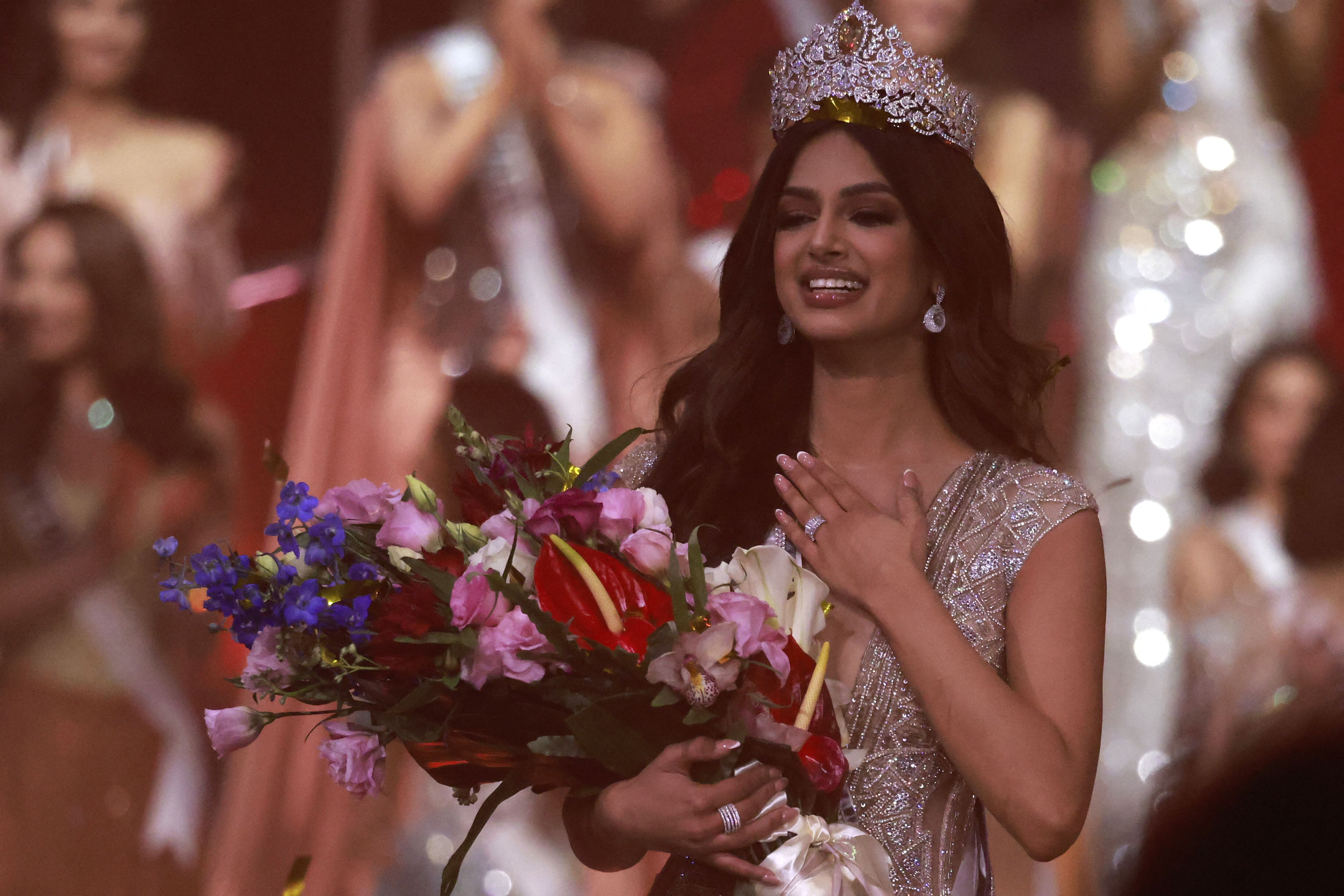 Miss Universo 2021, Harnaaz Sandhu, es blanco de críticas por su nuevo físico (Foto: AFP)