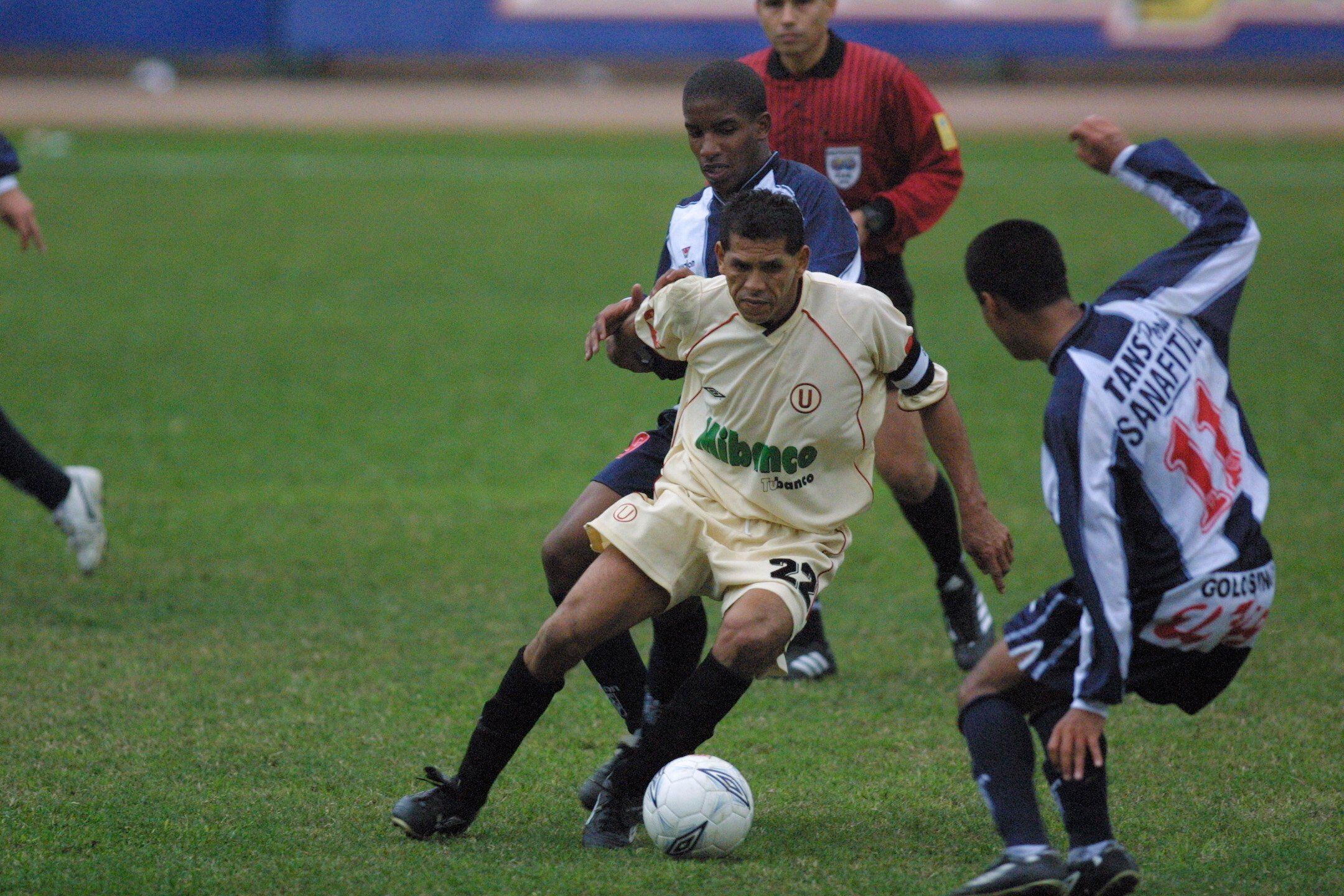 José Carranza era el encargado de hacerle recordar a sus compañeros que los clásicos eran partidos especiales.(USI)