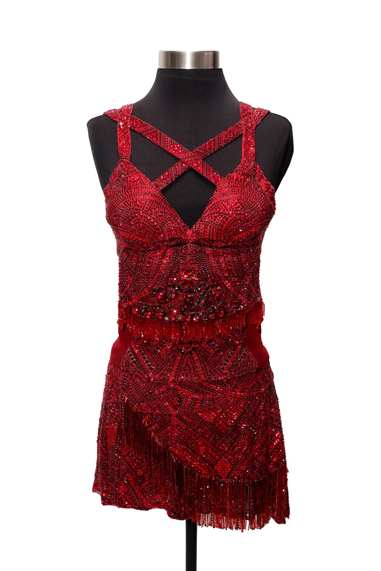 Fotografía cedida por la Academia de la Grabación donde se muestra el traje rojo usado por Shakira en el Superbowl LIV y que será expuesto en la exposición "Shakira: The Grammy Museum Experience".