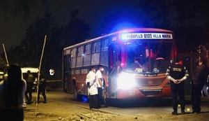 ¡No tienen paz! Balean bus de ‘El Rápido’ durante paro de transportistas en Lima en contra de extorsiones y asesinatos