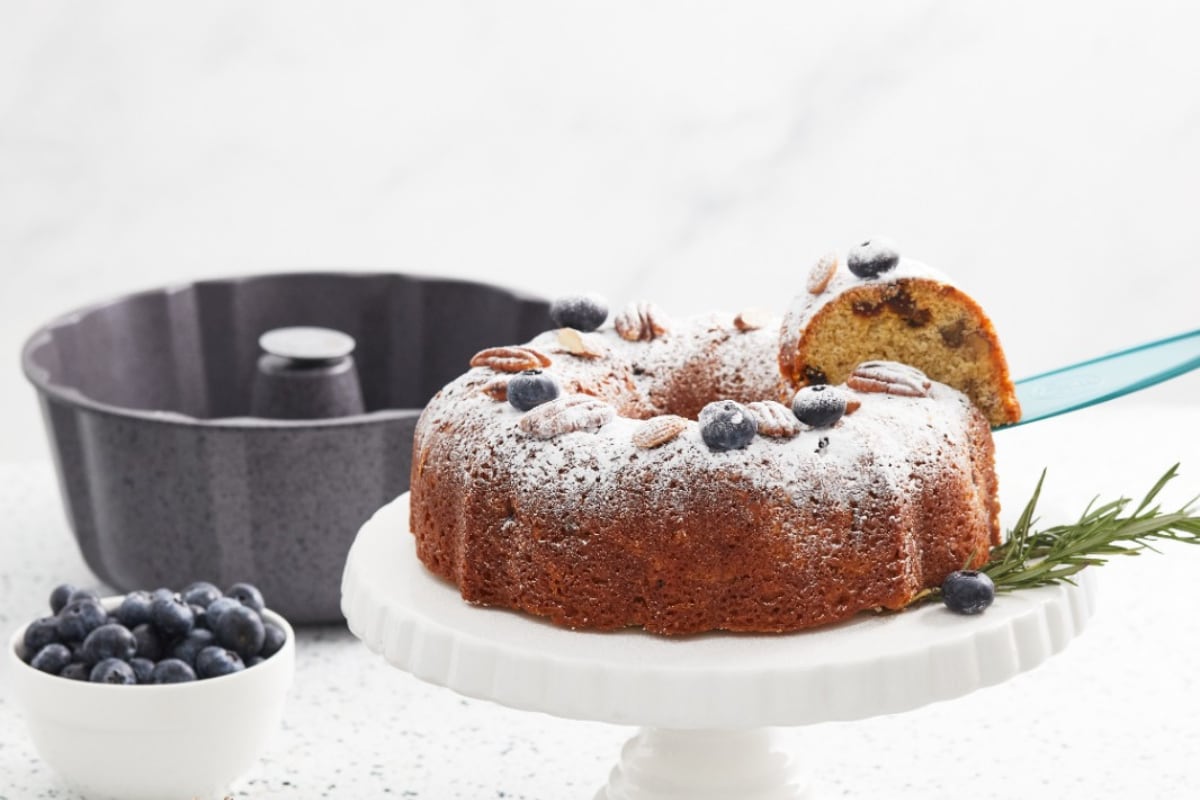 Tiene variedad en ollas, caseras y sartenes