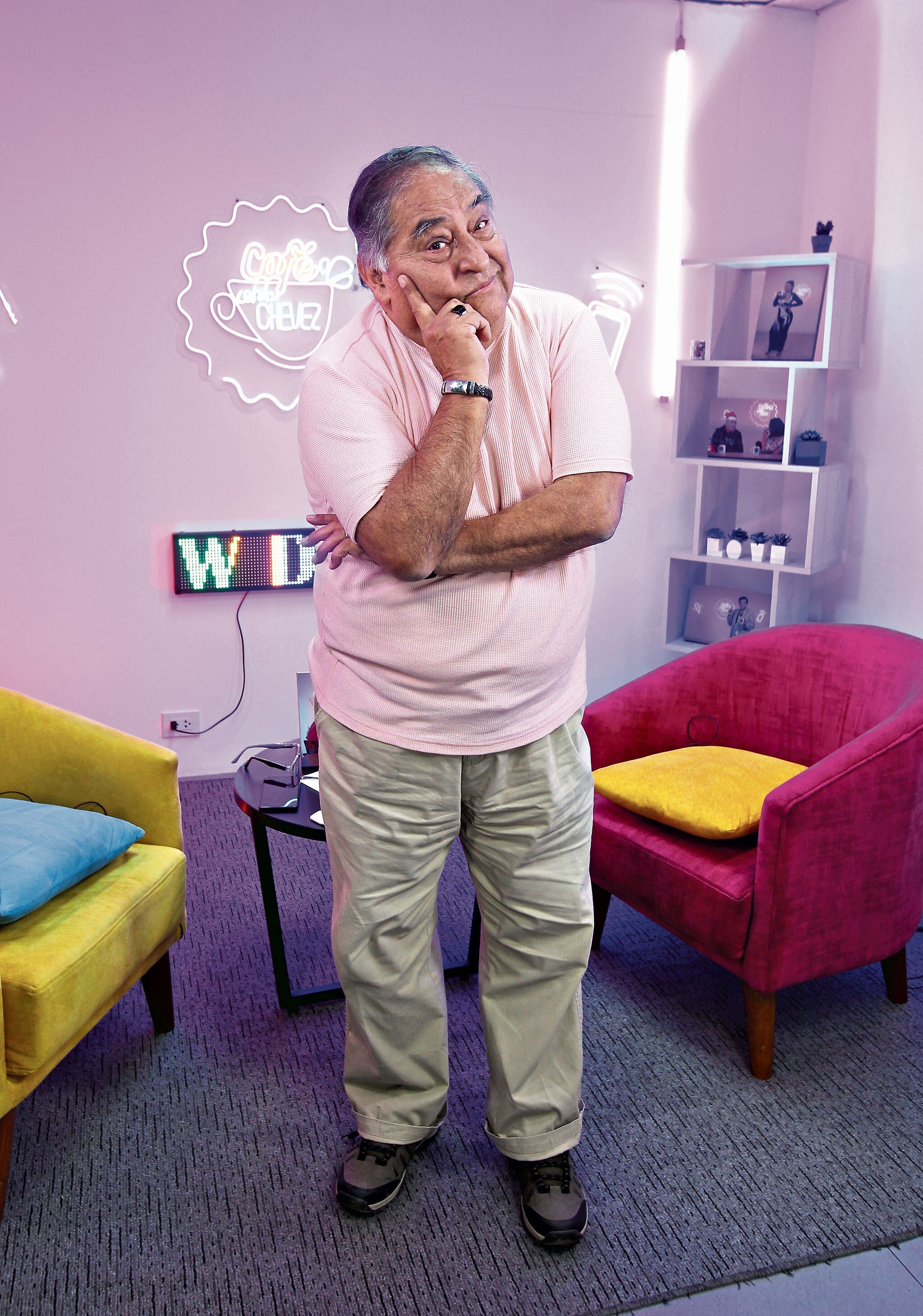 Javier Santagadea en el Café con la Chevez. Foto: Yodashira Pérez/@photo.gec