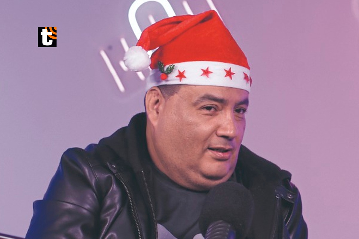 Alfredo Benavides en el podcast de Trome 'Café con la Chevez'.