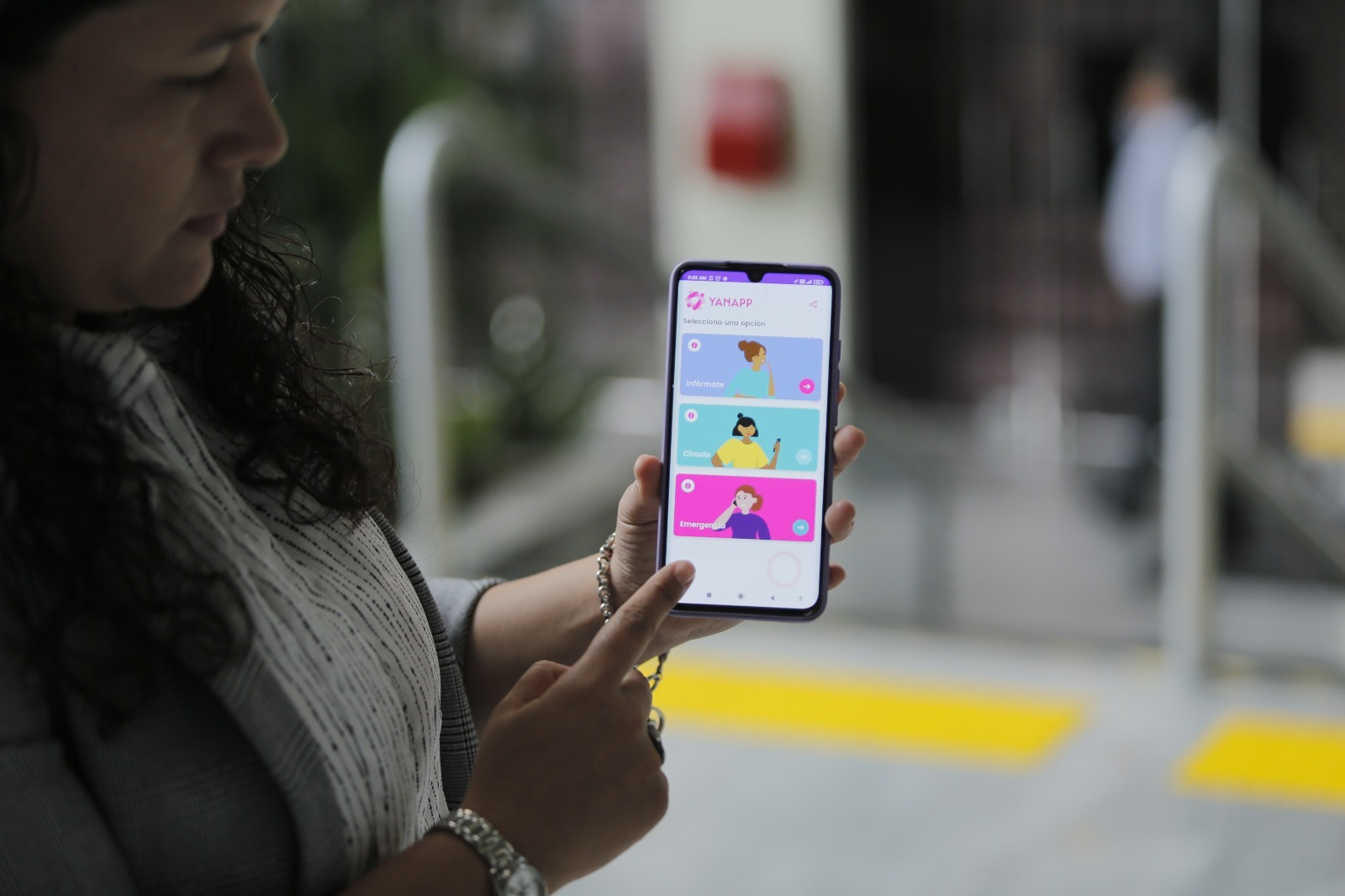 Además, ofrece las ubicaciones de las comisarías o Centros Emergencia Mujer más cercanos. Foto: Difusión.