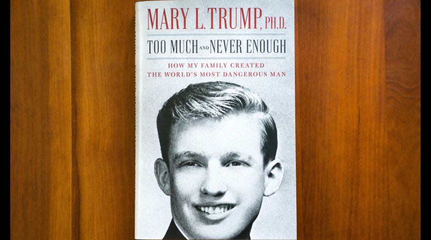 'Too Much and Never Enough', el controvertido nuevo libro de Mary sobre su tío, el presidente de Estados Unidos, Donald J. Trump., en Washington, DC. Imagen del 07 de julio 2020. (EFE/EPA/JIM LO SCALZO).