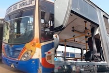 ¡Piden aumento a balazos! Balean bus con pasajeros de empresa que ya paga 6 soles diarios de cupo en Chorrillos