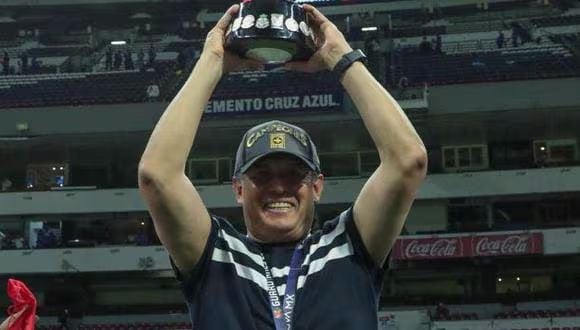 Juan Reynoso fue campeón en el 2021 con Cruz Azul.